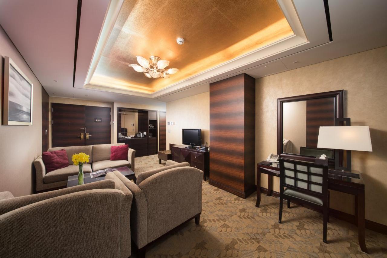 Premium Suite